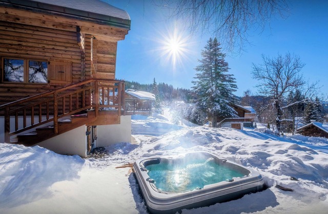 Chalet Joux Verte - beautiful ski base for 8 with spa - OVO Network