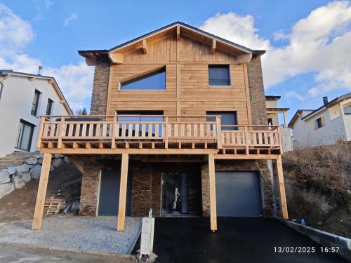 Chalet NEUF Jacuzzi Terrasse Salle jeux proche Font Romeu