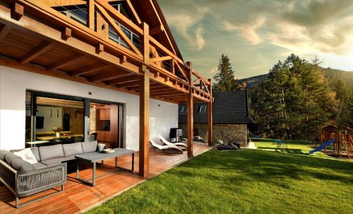 Chalet Oasis - Luxury Retreat at Chalets Kvačianska Dolina
