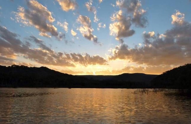 Chalet on Lake Eildon, easy access to Mt Buller and surrounding countryside