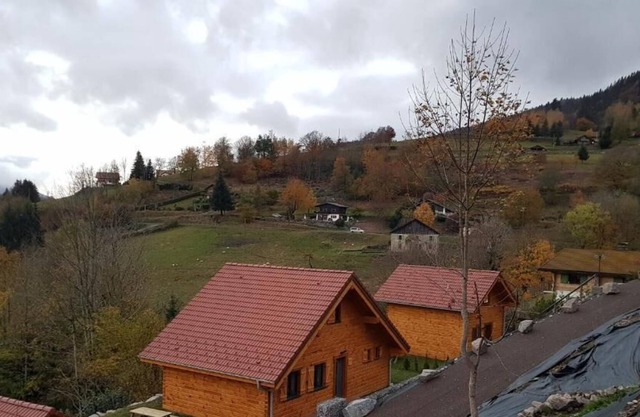 Chalet "Refuges des Hauts 8 Personnes" with Private Terrace & Wi-Fi