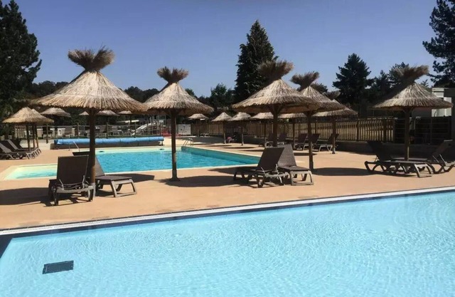Chambon Gorges Campsite* - Family Classic 40m² - 2 bathrooms - 2 bedrooms Air conditioning 4 people