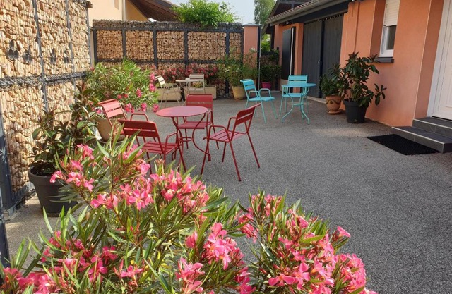 Chambre D´hôtes Léonie & Restaurant