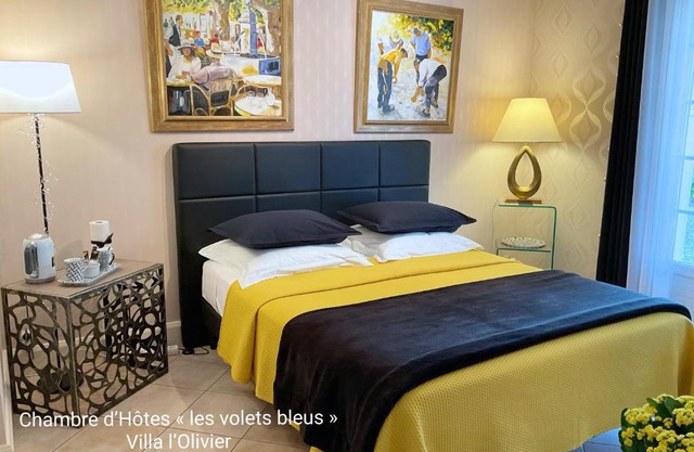 CHAMBRE D'HOTES "Les Volets Bleus" - VILLA L'OLIVIER côté mer