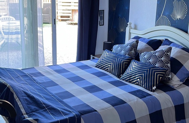 Chambre Romantique Tout Confort à la Plage de Ste Cécile Près du Touquet