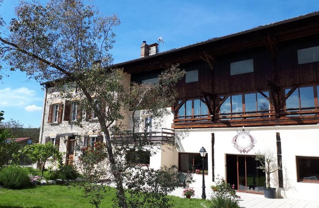 Chambres d'Hôtes La Noyeraie