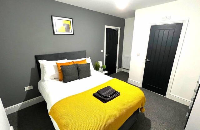 Chantry Suites Double Room with En-Suite in DN31