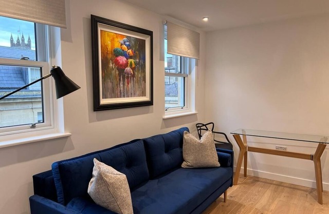 Chapel - Central Studio Apartment