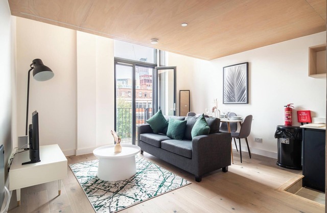 Characterful 2 Bedroom Apartment in Manchester