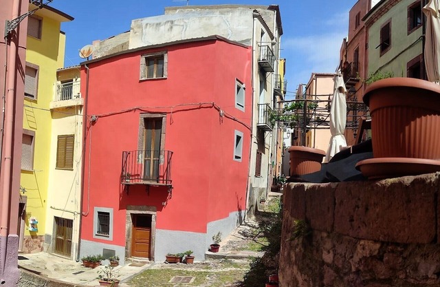 Characteristic little house in the historic center at the foot of the Malaspina castle