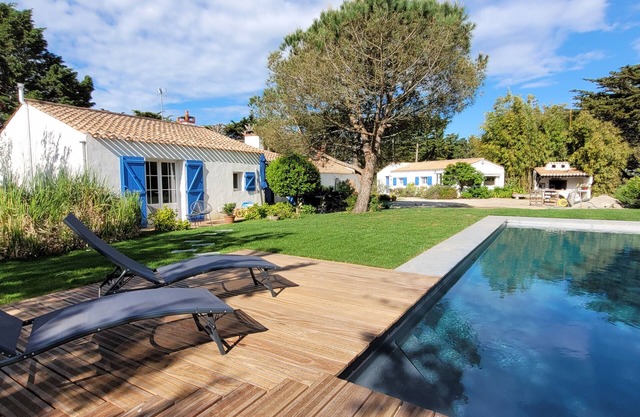 Charmante Maison Avec Piscine, au Cœur des Marais