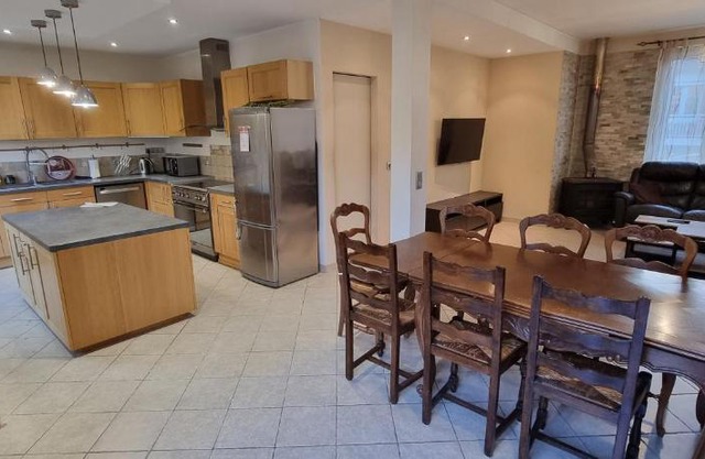 Charmante maison de 12 personnes près de Paris