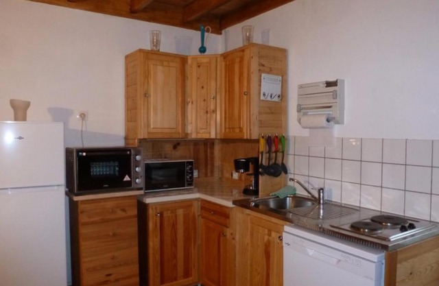 Charmante maison rénovée avec terrasse, jardin clos, WIFI et équipements bébé à Fiefs - FR-1-376-1