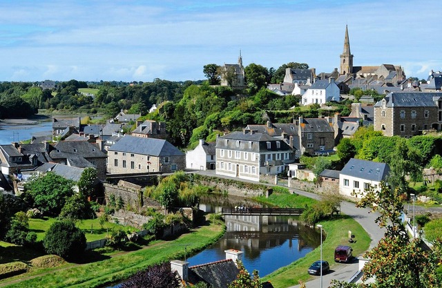 Charmante Petite Maison de Pêcheur Face à la Rivière