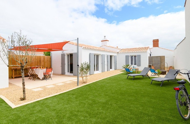 Charme de Port Morin by Interhome