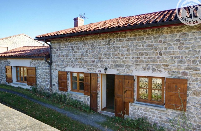 Charming Cottage with Terrace near Montbrison – Pet Friendly, Free Wi-Fi & Parking