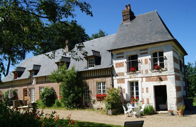 Charming Normandy cottage chestnut Le Puits XVII