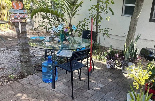 Charming 1-bedroom apartment with AC, WiFi in delightful Fort Lauderdale
