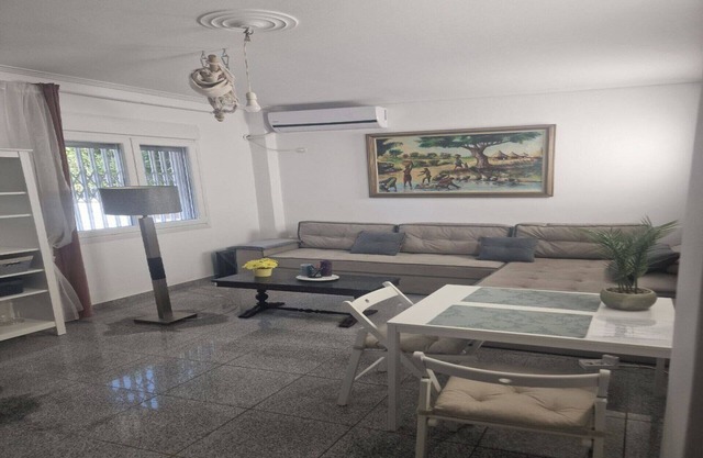 Charming 1-bedroom apart. with fitness, close sea and mountain in Ilioupoli