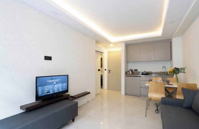 Charming 1-bedroom apartment with WiFi, AC in vibrant Istanbul