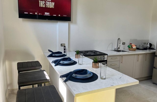 Charming 1-bedroom apartment in welcoming Tortola with WiFi, AC