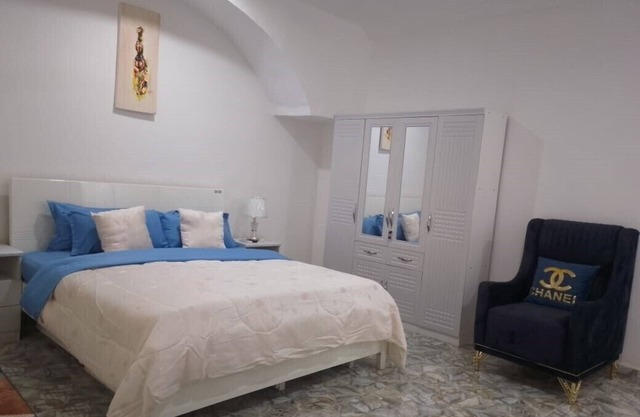 Charming 1-bedroom apartment in Tema with AC