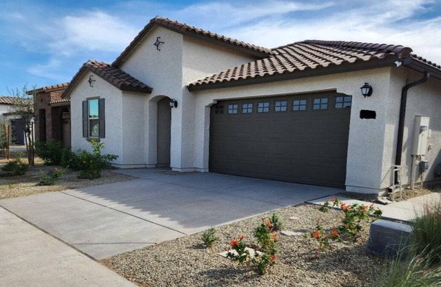 Charming 1 Bedroom Fully Furnished Unit in a "Next Gen" Home with All Amenities