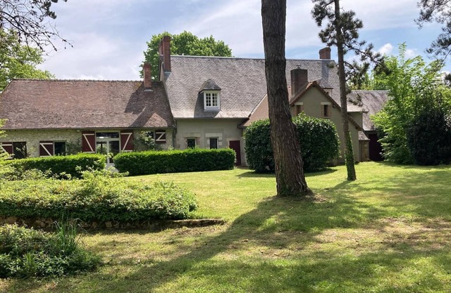Charming 18th-century house in the heart of the Loire castles.
