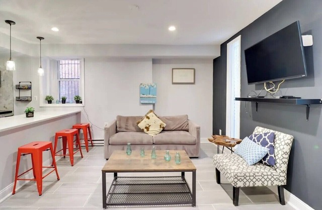 Charming 1bedroom Apt in Central Washington By Metro and Most DC Attraction
