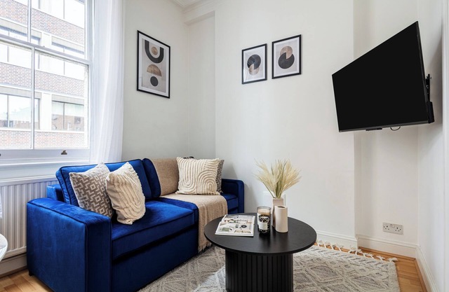 Charming 1BR in the Heart of Soho and Fitzrovia