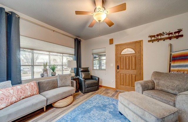 Charming 2-bedroom bungalow in the heart of Coeur d'Alene with Hot Tub