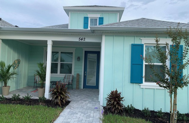 Charming 2-bedroom conch cottage in Latitude Margaritaville, Daytona Beach
