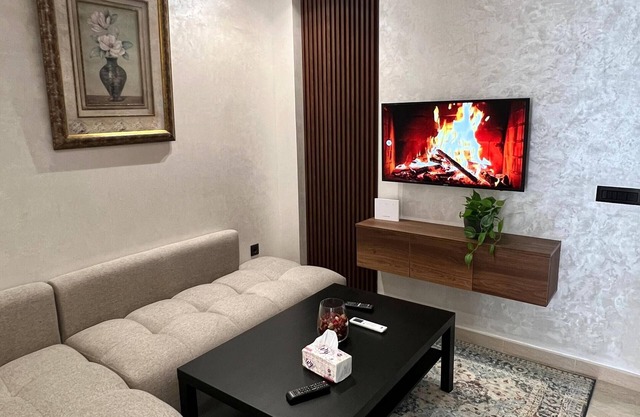 Charming 2-bedroom apartment with WiFi, AC in the heart of Casablanca
