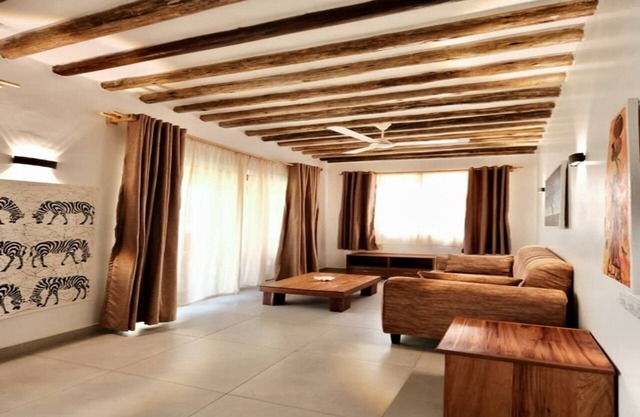 Charming 2-bedroom apartment in fantastic Zanzibar with AC