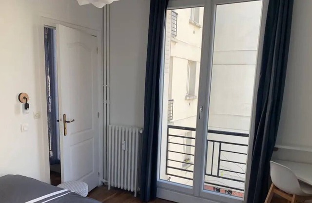Charming 2-room apartment near Porte de St Cloud