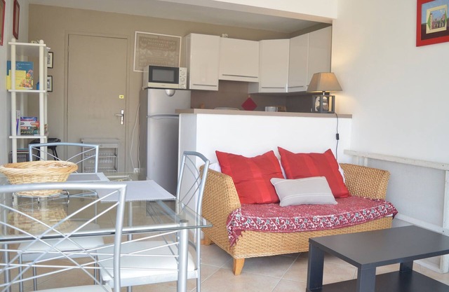Charming 2-Room Villa with Garden and Terrace in Banyuls-sur-Mer