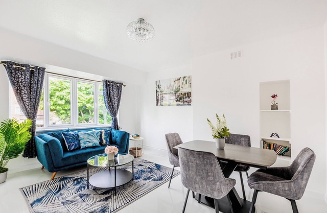 Charming 2BR, Battersea, 7min Clapham Junction St.