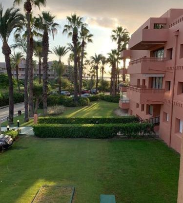 Charming 3 Bedroom apartment with sea view in the heart of Sotogrande