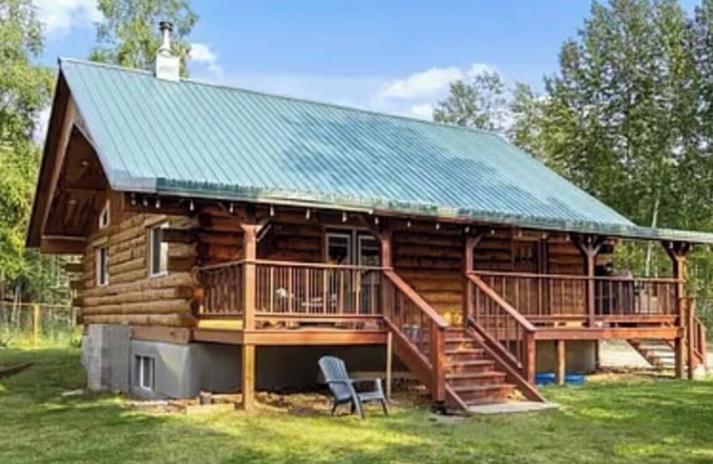 Charming 3-bedroom cabin with WiFi, AC in soothing Wasilla