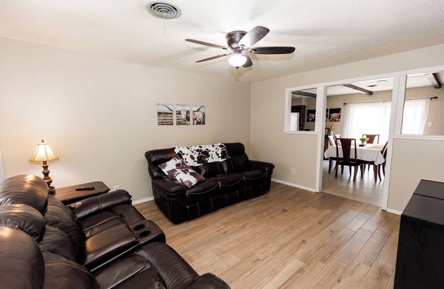 Charming 3-bedroom house within minutes of major universities and hospitals.