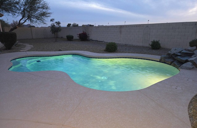Charming 3-bedroom house with Pool in Queen Creek Arizona! Pet Friendly!