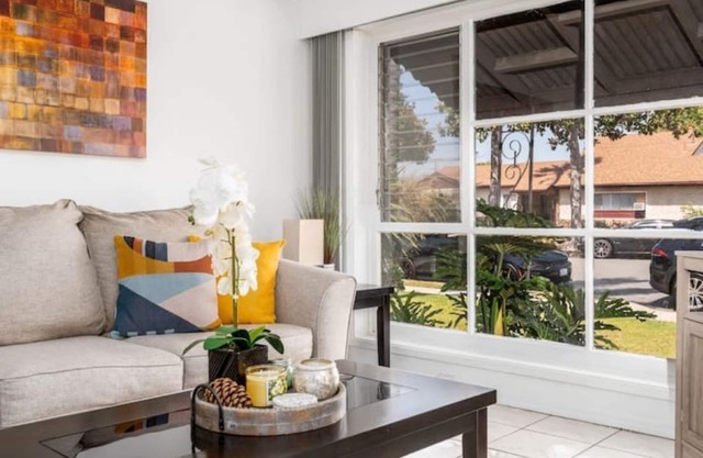 Charming 3bed/2bath home-Near El Camino/LAX/Beach