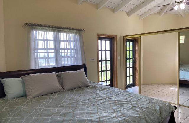 Charming 4 Bed/2 Bath House in Charlotte Amalie