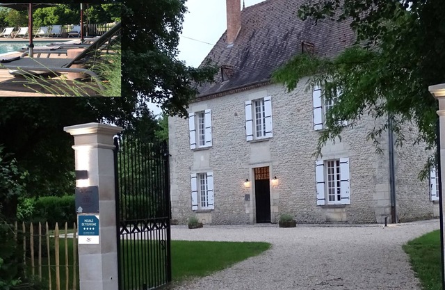 Charming, 4 ****, Spacious Country-house near Aubeterre-sur-Dronne in Charente