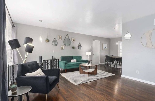 Charming 4BR Home+King Beds|Fenced Yard|WiFi