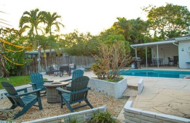 Charming 4BR Home With Heated Pool in Hollywood