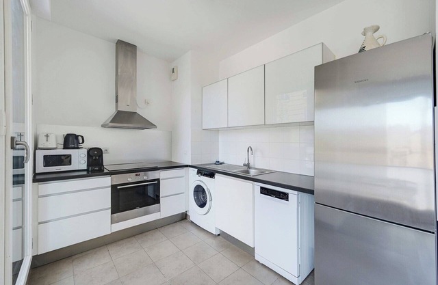 Charming apartment - 2BR-4P- Balcony- Malakoff