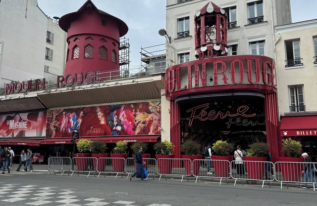 Charming apartment at the Moulin Rouge