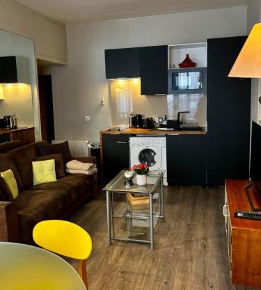 Charming apartment for 4 people 1 baby in the heart of Paris