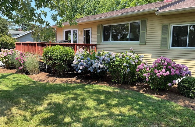 Charming Bayfront home with modern kitchen, private pier and hispeed WiFi